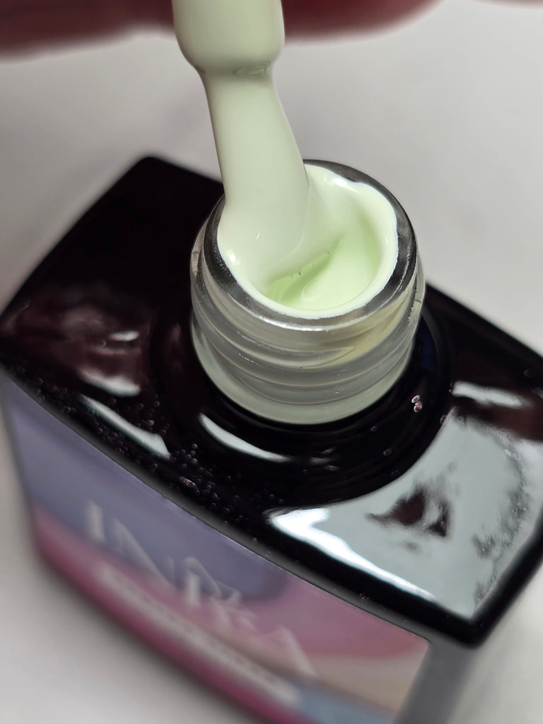 Spring Vibes No.18 Cream Breeze