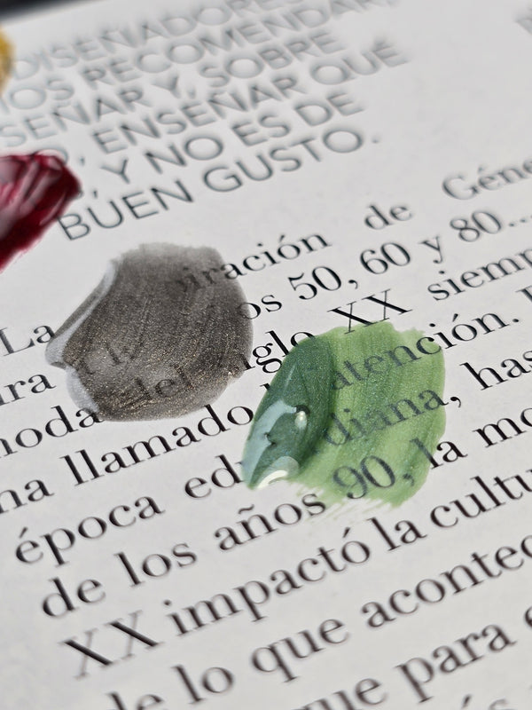 Cat eye charcoal grey No.47