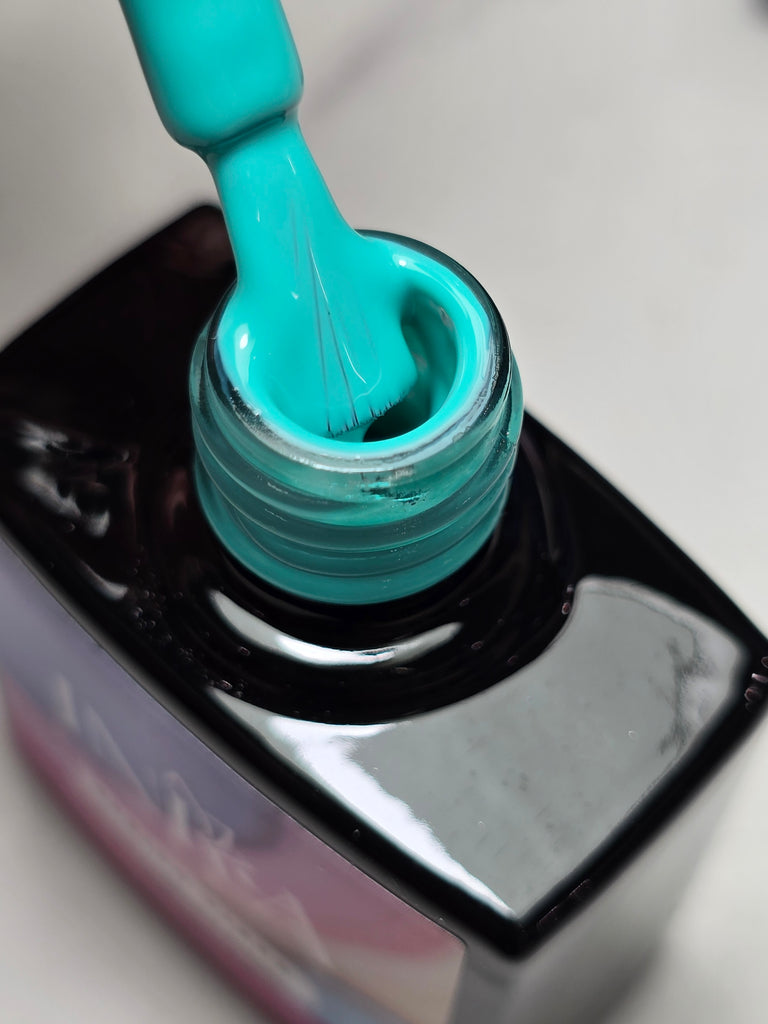 Spring Vibes No.17 Tropical Wave