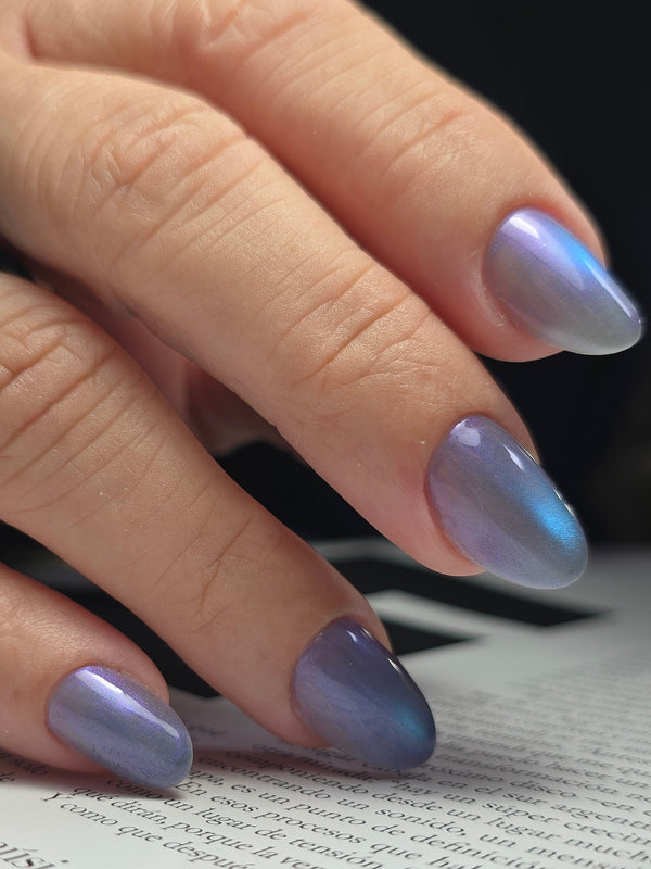 Cat Eye Aura No.69 Aurora Mist